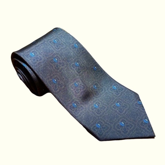 Oscar de la Renta Other - Oscar de la Renta Necktie 100% Silk Made in Canada
